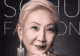“香江最会穿衣”的女神施南生,一对翡翠耳环戴一生