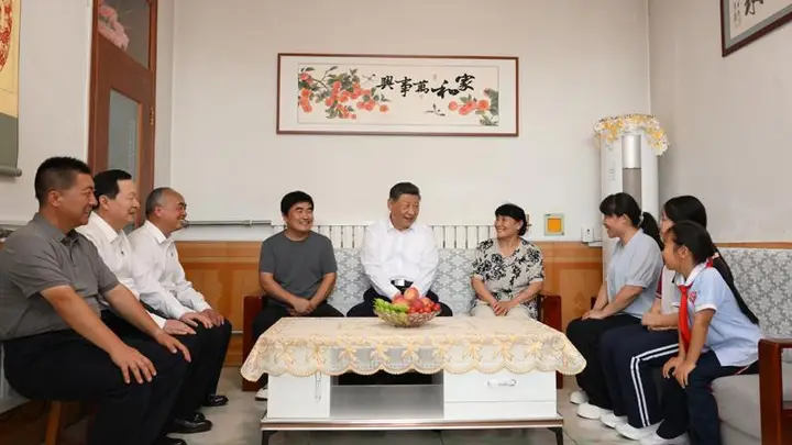 时政微观察丨永远保持对人民的赤子之心