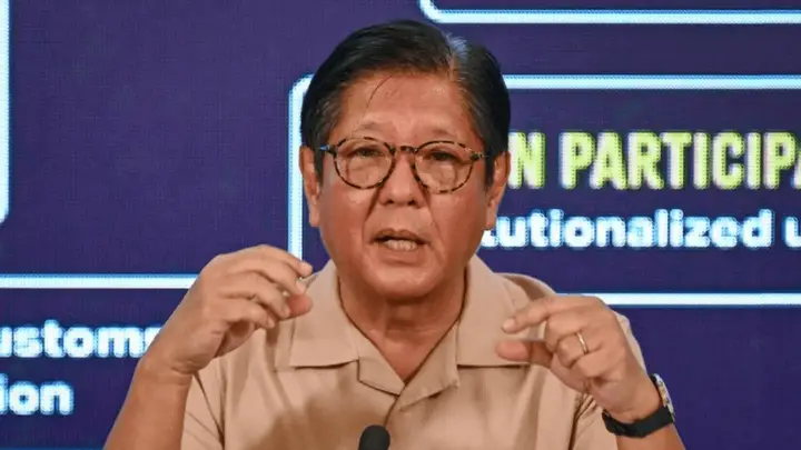解放军清场黄岩岛,事实已证明,驻菲美军是纸老虎,马科斯押错宝