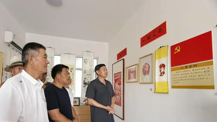 非遗文艺+红色教育,文化建设指导员在临朐庙山村打造微展厅