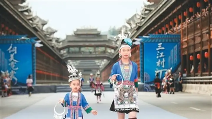 把日子“绣”进世界舞台(文化中国行)