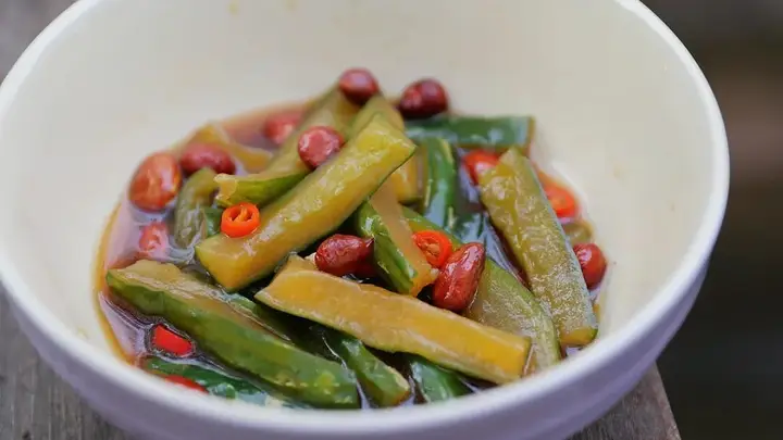 夏天这碗腌黄瓜,酸甜爽口开胃又解腻