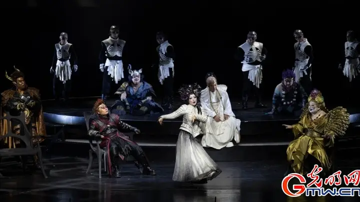 国家大剧院原创喜歌剧《三打白骨精》首演:赛博朋克演绎经典,笑声中传递哲理