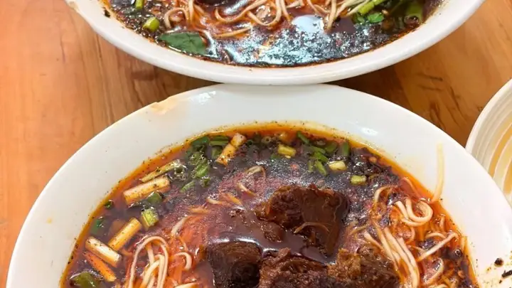 跟着省运游内江|解锁甜城的晨光与十大鲜香牛肉面地图