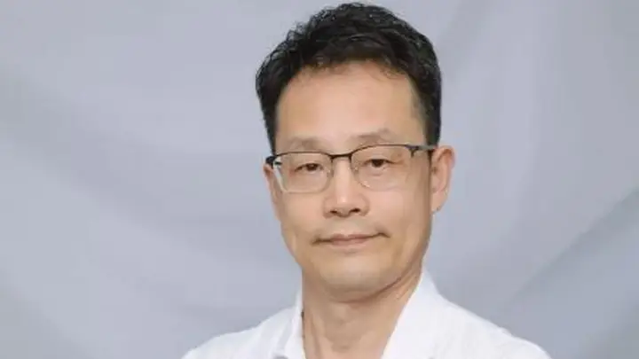 夏日夜宵“天花板”小龙虾啤酒组合的胃肠风险
