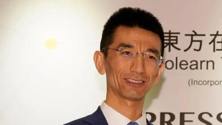 原创美丽明天首播爆红,孙东旭赢了董宇辉