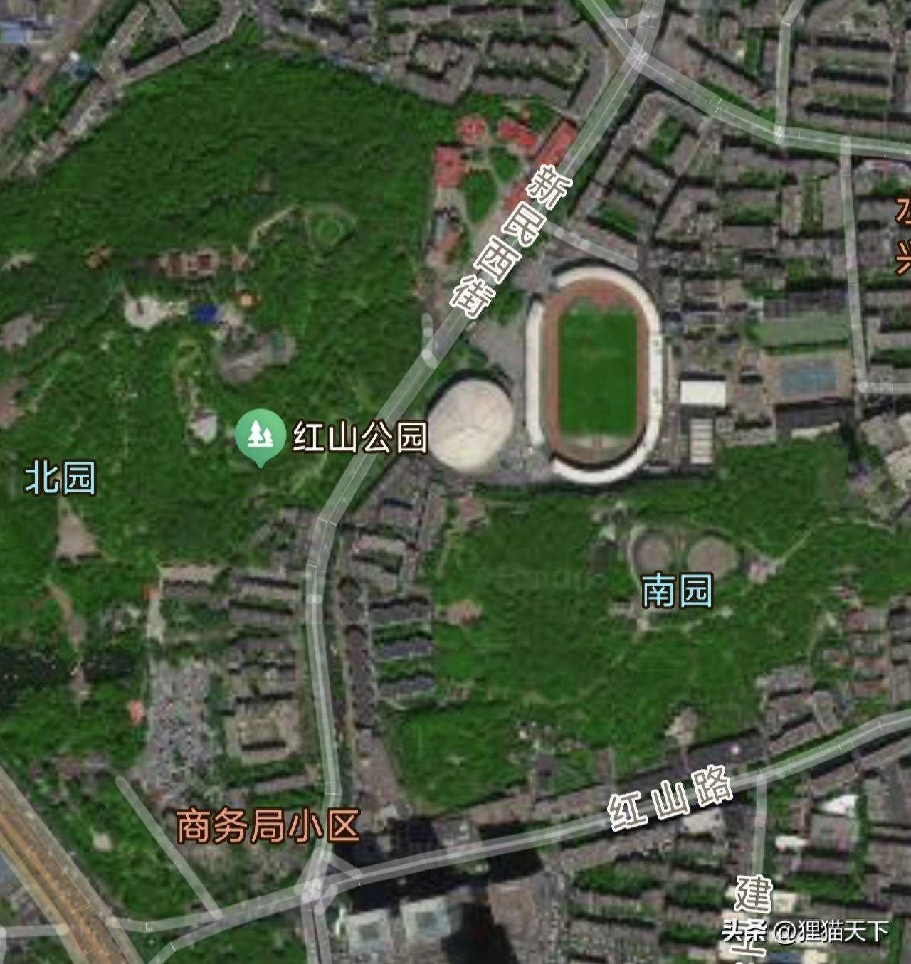 乌市红山公园还有南园，在红山体育馆南面，里面有电视塔