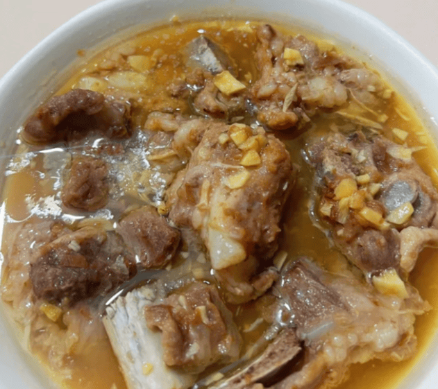 古法腌梅搭配鲜排，一口尝出潮汕代代相传老味道
