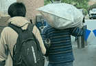 有钱人家托举靠砸钱,普通家庭托举靠四个字:别拖后腿