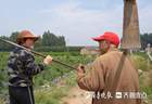 乡村有范儿丨泰安显祖剧团：白天种地晚上唱戏，22个农民撑起一个濒危剧种