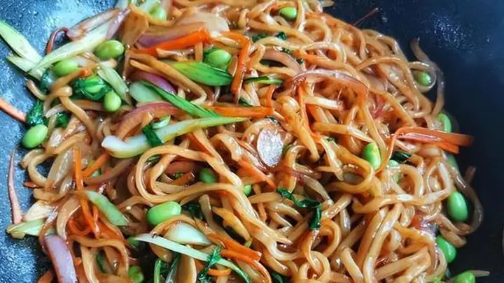 面条是一种非常受欢迎的主食,营养丰富,制作起来非常方便