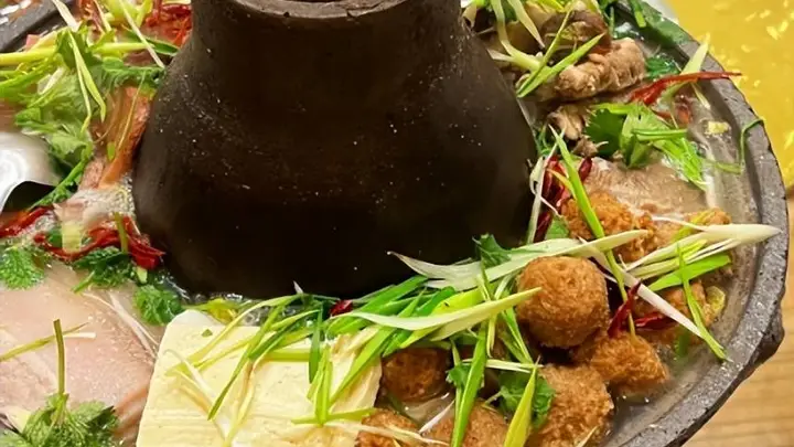 不止牛肉面!兰州六大本土特色小吃,吃透地道西北烟火味