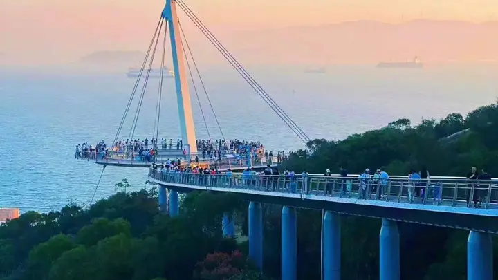 旅行归来后的“记忆整理术”:如何让一趟旅行不止于相册里的几百张照片?