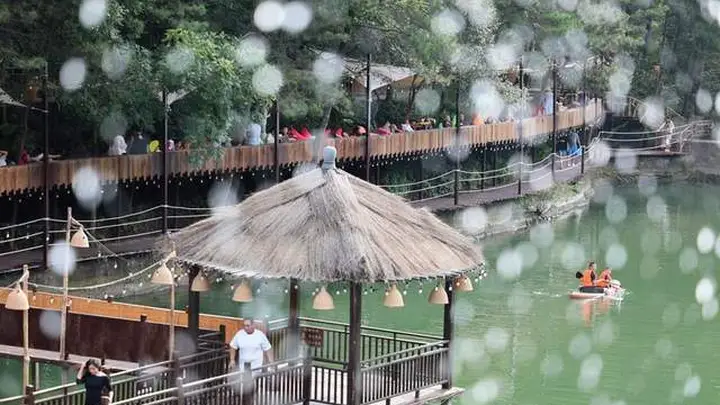 时评：暑期文旅新意足，资源禀赋新活力