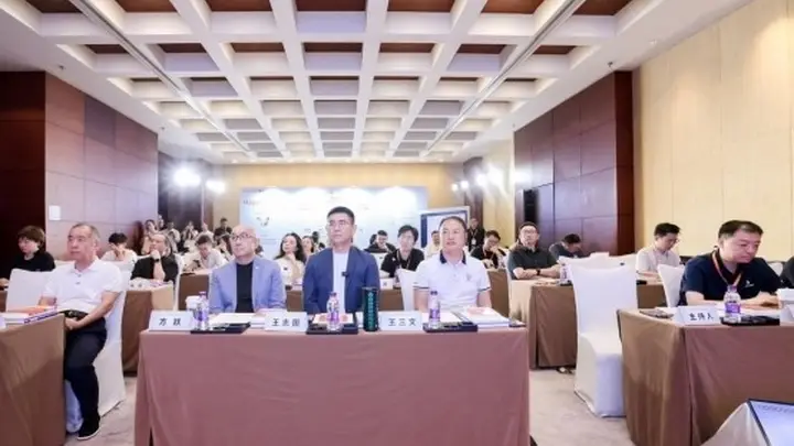 政企学协同发力,酷开AIOS硅基管理拓宽企业AI落地路径