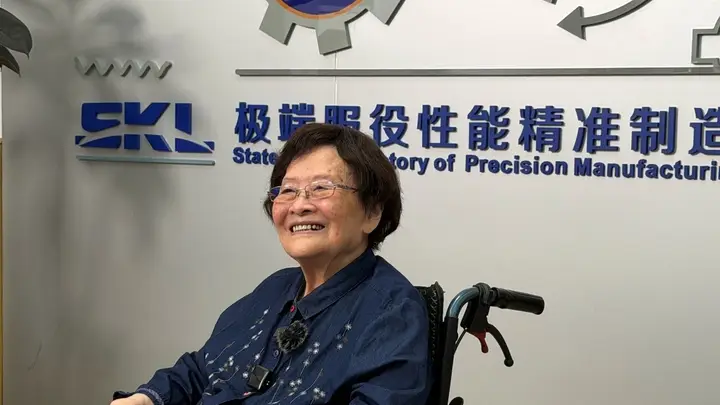 “七一勋章”获得者钟掘:一定要全力以赴让国家兴旺发达!