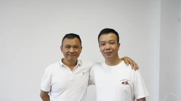 ”载“李要得”进藏的“黄色法拉利”运抵重庆,两位的哥感慨:这趟能吹一辈子