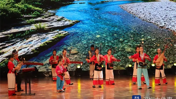 山海和鸣歌传八桂 粤桂同心共谱团结乐章