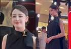 迪丽热巴美貌好“权威”!穿小黑裙展现绝美骨相,蝴蝶结马尾好优雅