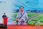 “稻田诗人”袁伟:真诚书写 绽放光彩