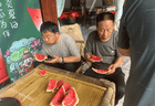 河南这个景区夏日“瓜”分快乐：1元畅吃西瓜 临走还能“兜着走”