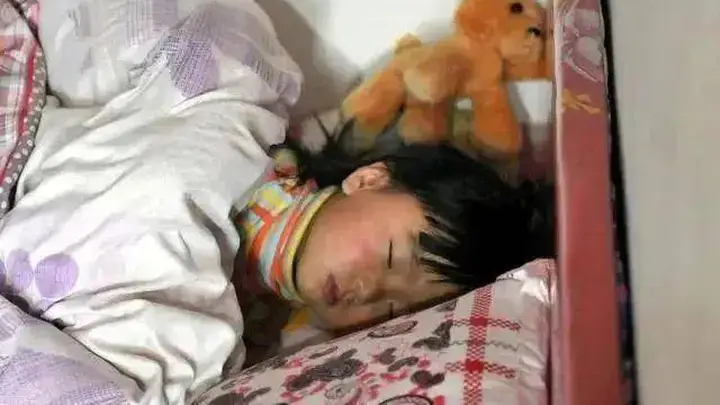 晚睡十点后的孩子易现三大危害家长需警惕