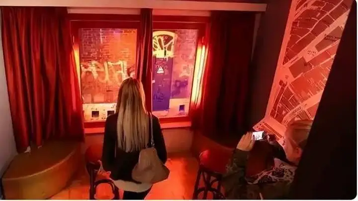 阿姆斯特丹红灯区:不只是悲情与欲望的交织
