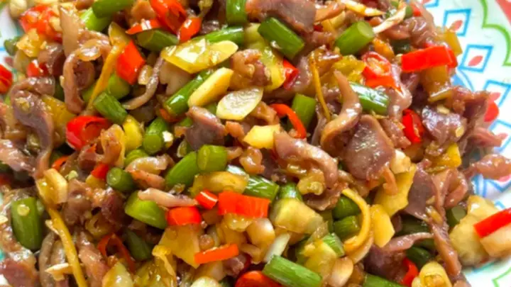 酸辣鸡杂:夏夜配酒的绝佳酸辣选择