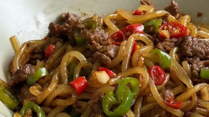 吉安泰和牛肉炒粉,猛火镬气藏着赣地烟火