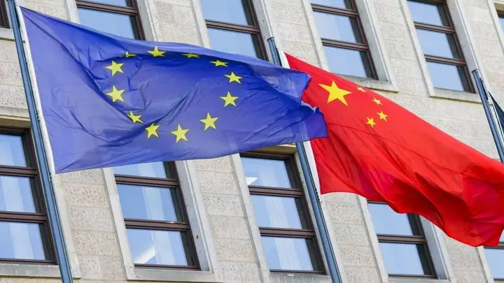 暂无符合要求的活动预告类标题,原内容为双边制裁反制的时事评论,无明确时间、地点、活动等活动预告要素,无法按要求生成此类标题。