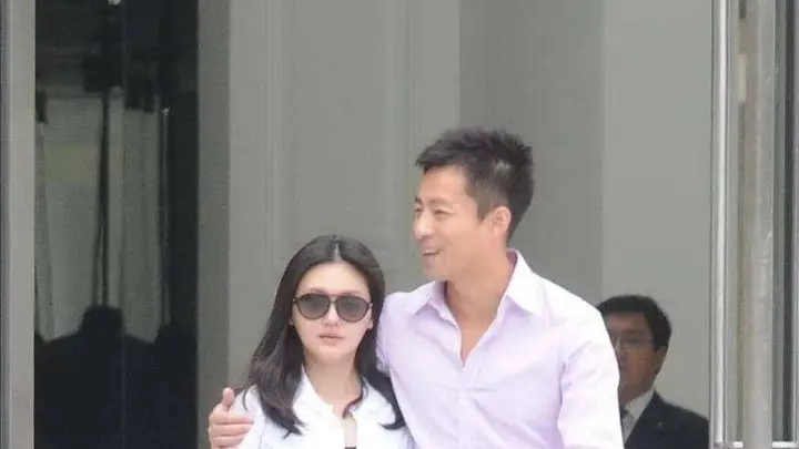 曝大S豪宅已转名,葛斯齐介入,难怪S妈紧追不舍 玥儿姐弟已离境