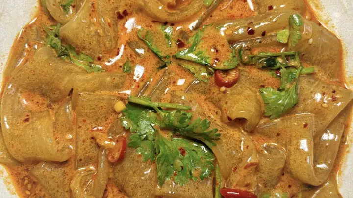 流汁宽粉:一碗让厨房飘满香气的治愈美食