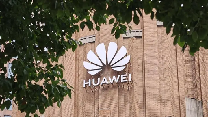 国产芯片与鸿蒙生态双轮驱动:华为重返国内手机市场第一,苹果跌至第二