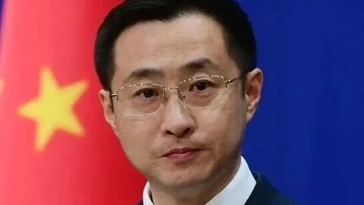 特朗普称“中国干预美国大选”，中方：没有兴趣