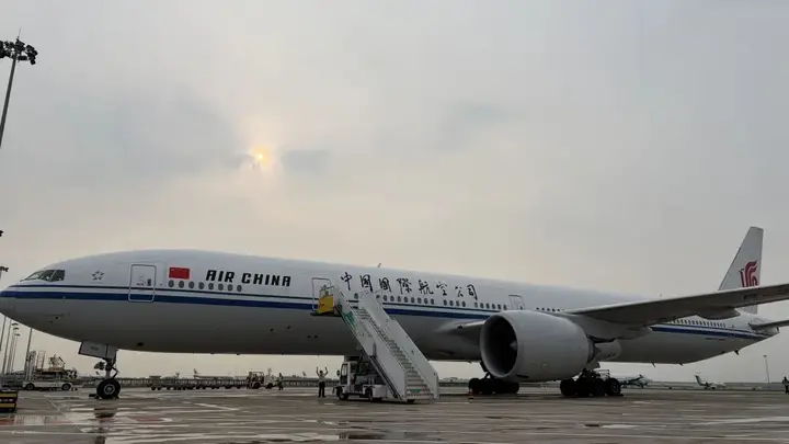境外绑架杀害中国公民的嫌犯刘某文被移交中国警方