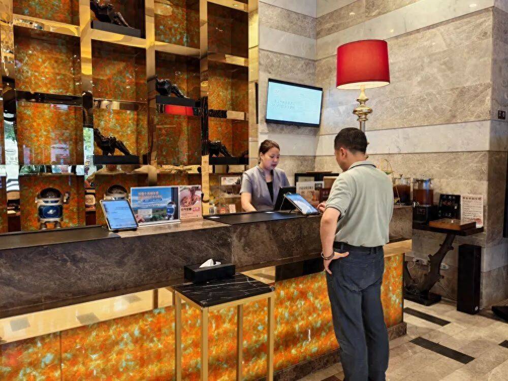 酒店“24小时退房制”受好评，能推广吗？