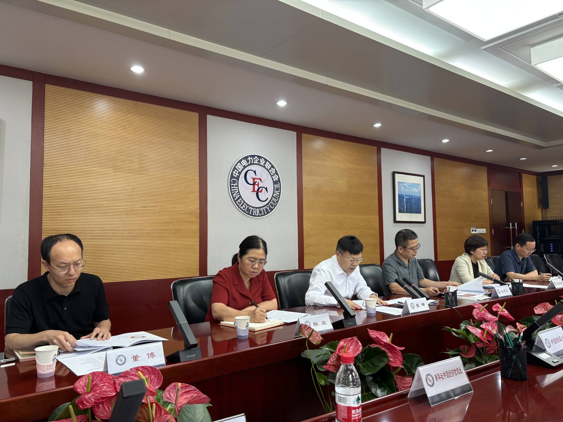 中电联：预计2026年内将投产多条特高压交流工程，跨省跨区能力将进一步提升