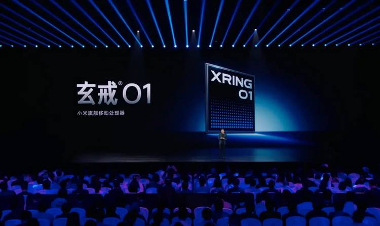 卢伟冰：小米手机芯片或一年一更，为电动车推国际版AI助手