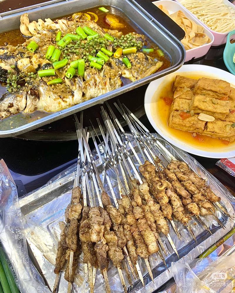 去八大局逛吃想尝淄博烧烤怎么选