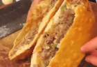 喝胡辣汤不配个牛肉盒，河南人觉得这顿没吃饱