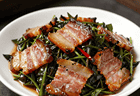 野蔬与岁月的共舞——马齿苋炒腊肉记