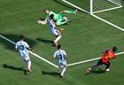 世界杯-双方仅亚马尔奥亚库库3射 西班牙半场0-0阿根廷