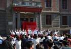 在躬身实践中读懂“中国共产党为什么行”