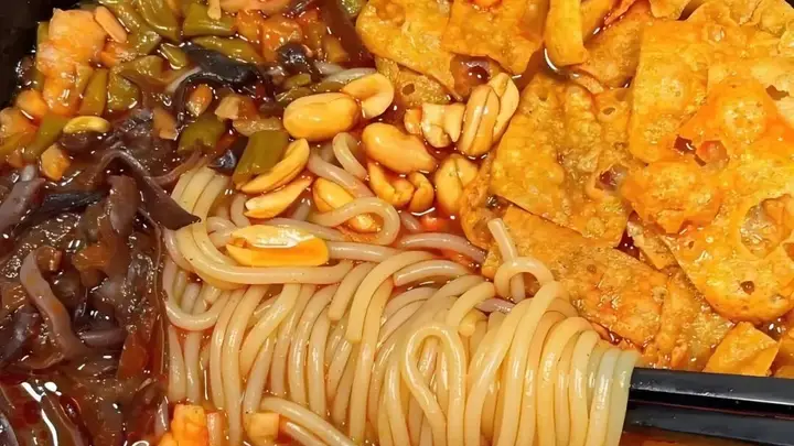 全国嗦粉地图,那一口活色生香的粉
