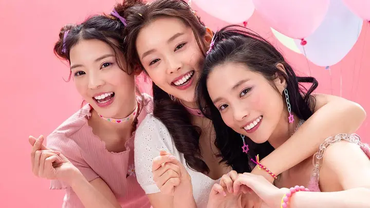 因老大是女儿不是儿子,没钱全家还催二胎怎么办?评论区网友吵翻天