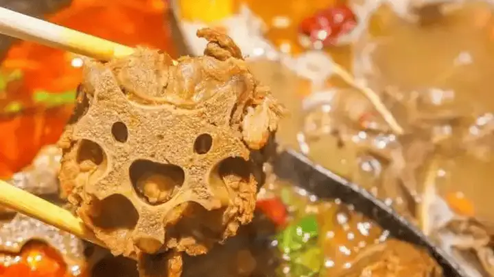 酸辣羊蝎子秘诀：泡血水、焯水、调味要得当