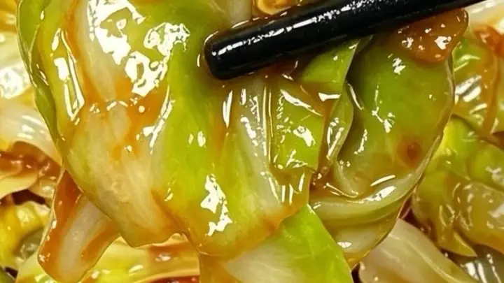 手撕包菜：5分钟搞定，脆爽入味的下饭天花板