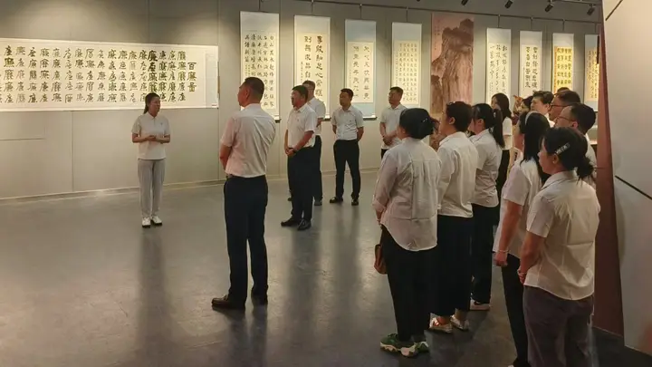 绥棱县举办廉洁文化艺术精品展