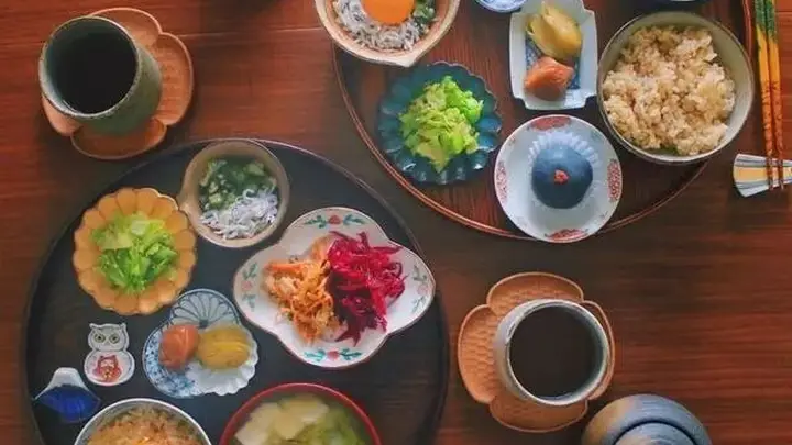 日本夫妇凭借美食料理走红:一日三餐,好好吃饭,生活更体面