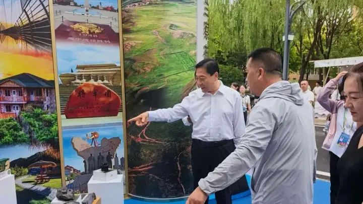 我市组团参加自治区旅游发展大会